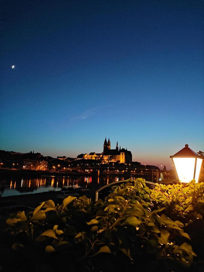 Goldrausch - Glanzvolle Ferienwohnung In Meissen Am Lutherplatz ภายนอก รูปภาพ